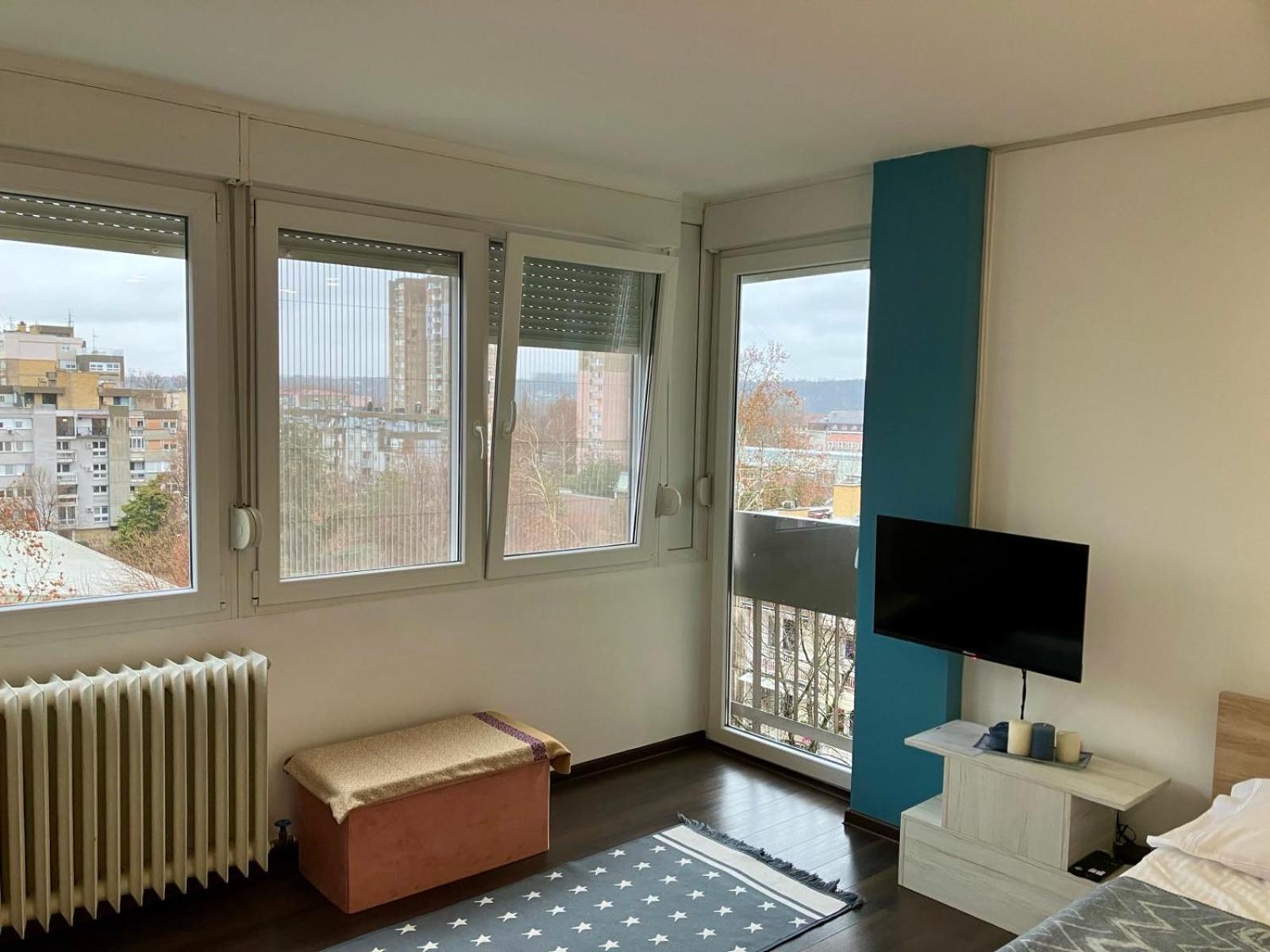Blue Moon Apartment Нови Сад Екстериор снимка